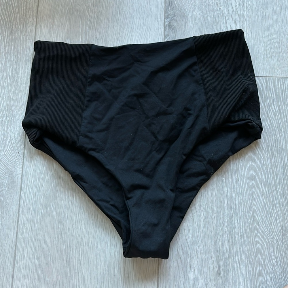 Lspace ribbed high waisted bikini bottoms size small